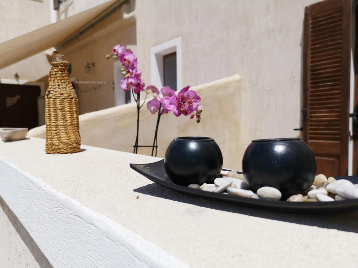 Villa Perissa Thira エクステリア 写真