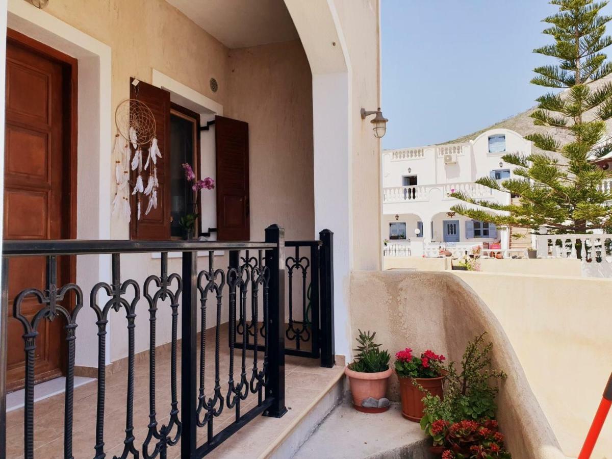 Villa Perissa Thira エクステリア 写真