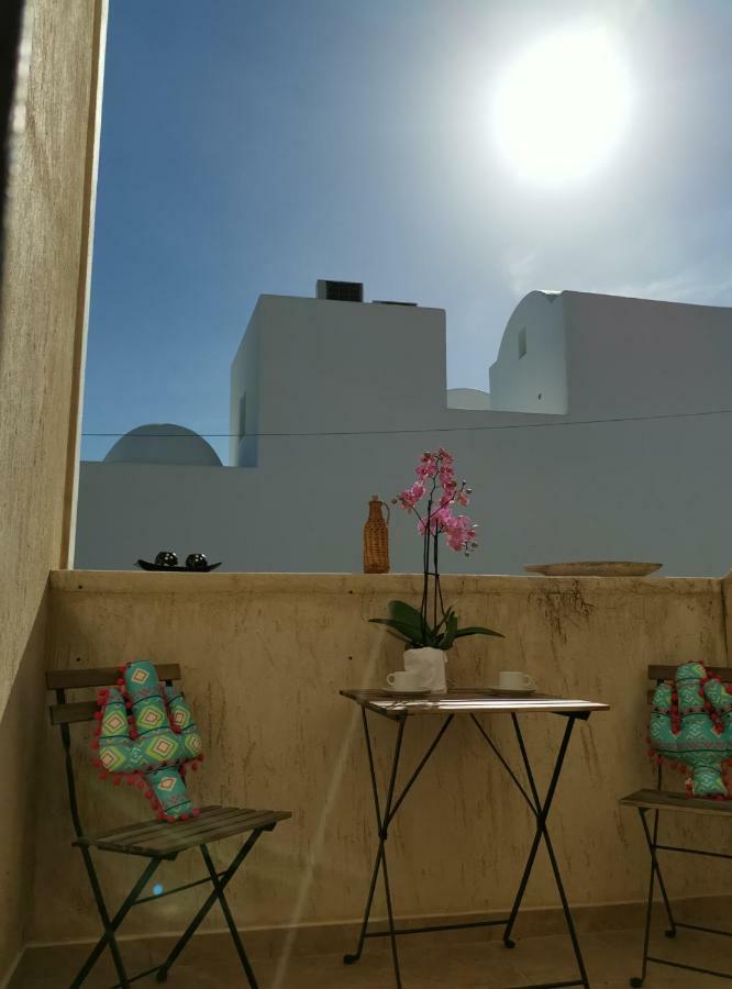Villa Perissa Thira エクステリア 写真