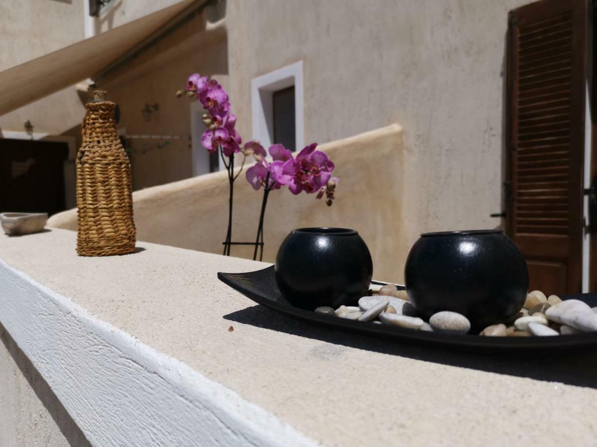 Villa Perissa Thira エクステリア 写真
