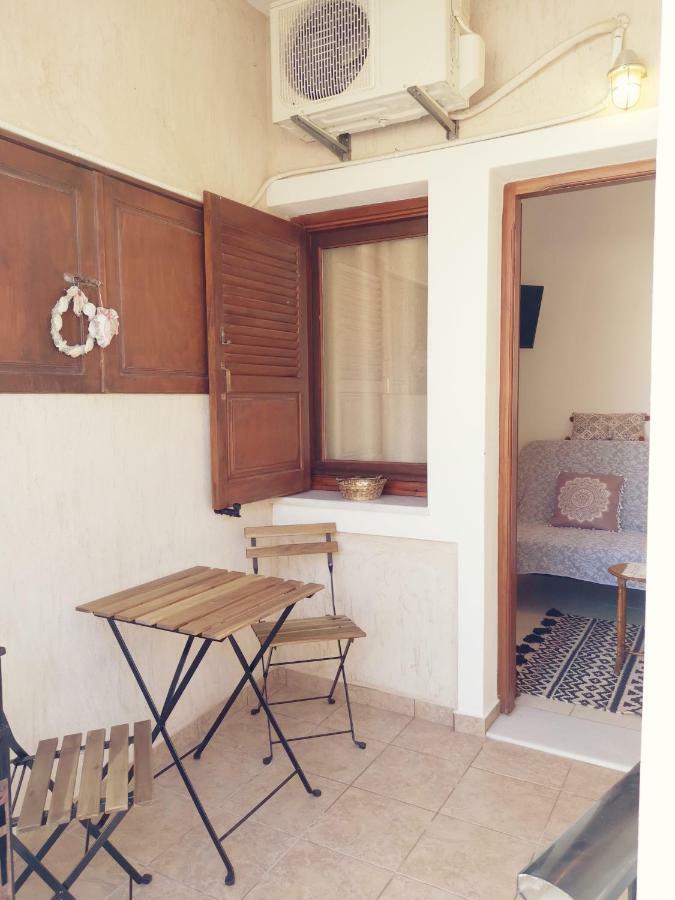 Villa Perissa Thira エクステリア 写真